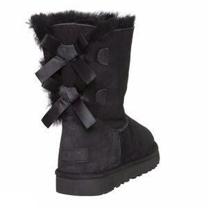 UGG Women's Bailey Bow II Boots Black Sheepskin Wool